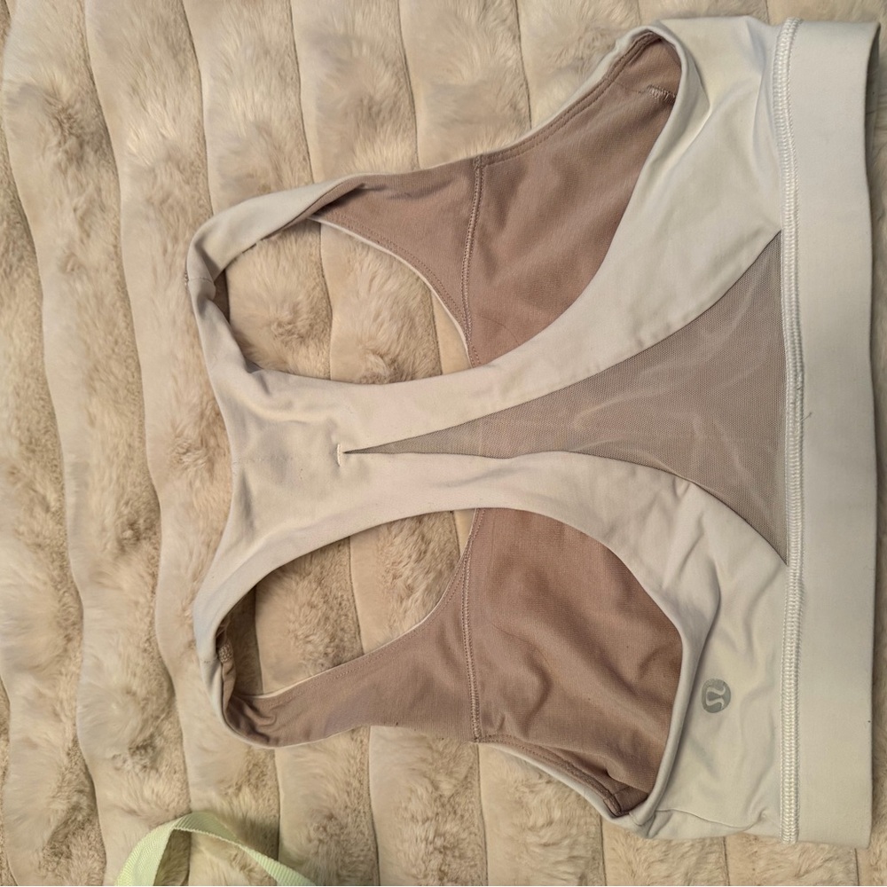 Lululemon Athletica White Sports Bra- SIZE 4